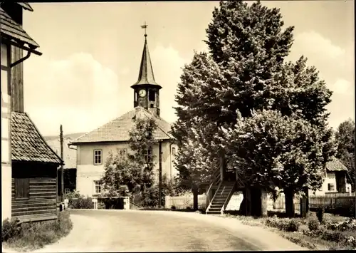 Ak Sachsendorf Sachsenbrunn Eisfeld in Thüringen, Straßenpartie, Kirche