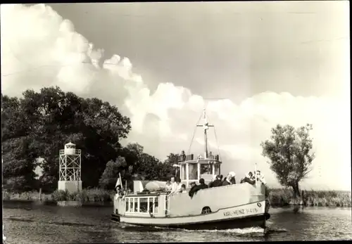 Ak Ueckermünde in Vorpommern, Am Hafen, Boot Karl Heinz P 415