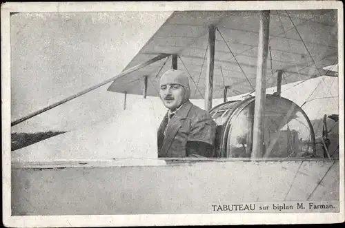 Ak Tabuteau sur biplan M. Farman, Pilot im Flugzeug