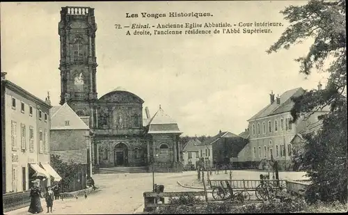 Ak Étival Lothringen Vosges, Ancienne Eglise Abbatiale, Cour intérieure