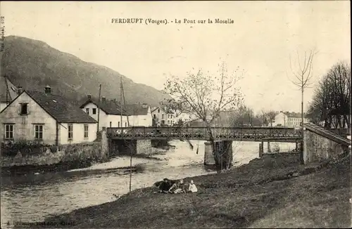 Ak Ferdrupt Épinal Lothringen Vosges, le Pont sur la Moselle