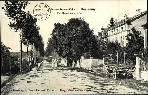 Ak Domrémy la Pucelle Lothringen Vosges, Vue de Domrémy á Greux, Straßenpartie