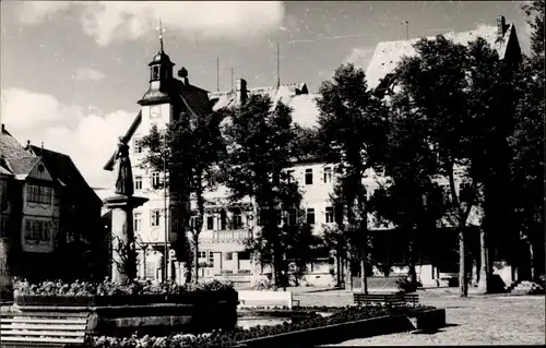 Ak Schleusingen in Thüringen, Marktbrunnen