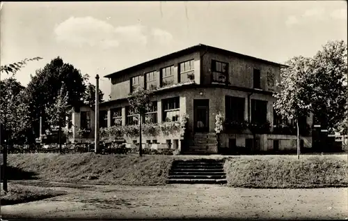 Ak Forst in der Niederlausitz, HO Gaststätte im Rosengarten