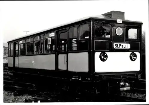 Foto Ak U-Bahn Waggon 220, St. Pauli