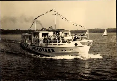 Ak Templin in der Uckermark, Templiner See, Schiff