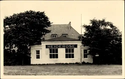 Ak Insel Hiddensee in der Ostsee, Pension und Gaststätte Heiderose, Bes. Paul Krüger