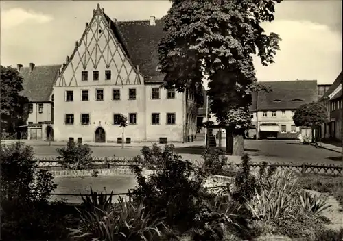 Ak Aken an der Elbe Sachsen Anhalt, Friedensplatz mit Rathaus