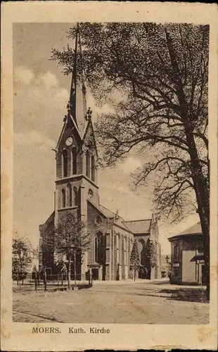 Ak Moers am Niederrhein, Blick auf die Kath. Kirche