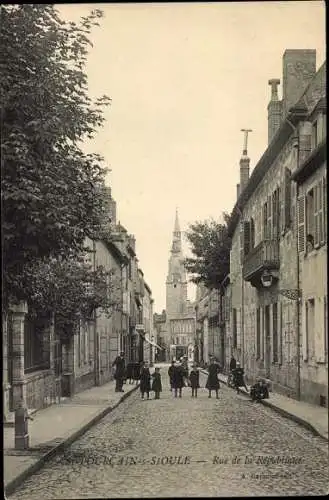 Ak Saint Pourçain sur Sioule Allier, Rue de la Republique