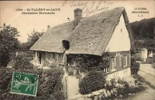 Ak Saint Valery en Caux Seine Maritime, Chaumiere Normande