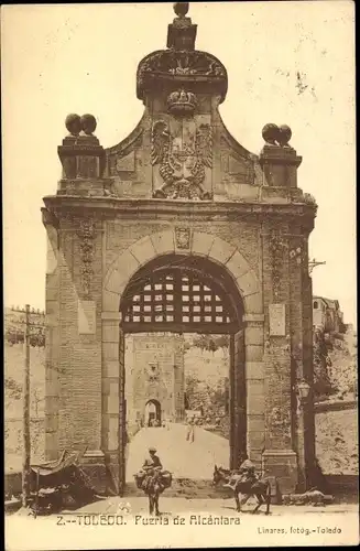 Ak Toledo Kastilien La Mancha Spanien, Puerta de Alcantara, Tor, Esel