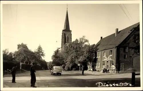 Foto Ak Diestedde Wadersloh in Westfalen, Straßenpartie mit Kirche, Geschäft