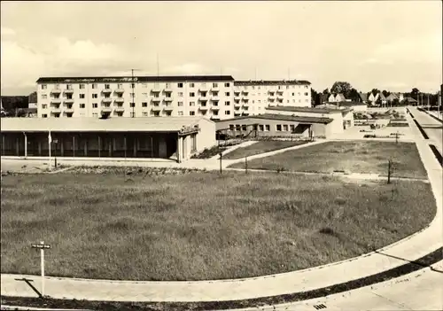 Ak Guben in der Niederlausitz, Wilhelm Pieck Schule, Otto Nuschke Straße