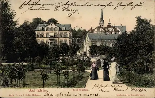 Ak Bad Elster im Vogtland, Blick auf den Rosengarten, Damen