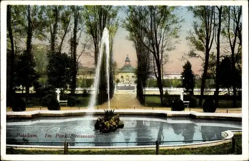 Ak Potsdam in Brandenburg, Im Park Sanssouci, Springbrunnen