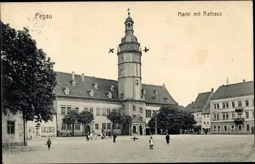 Ak Pegau in Sachsen, Markt mit Rathaus