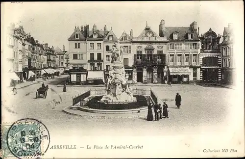 Ak Abbeville Somme, La Place de l'Amiral-Courbet, Standbild, Platz