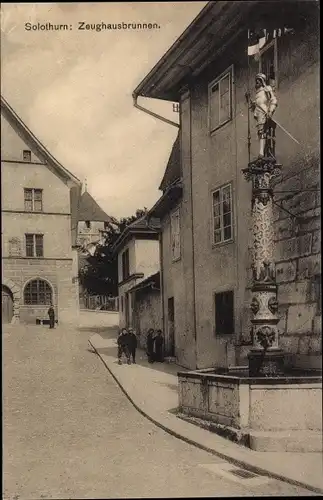 Ak Solothurn Stadt Schweiz, Zeughausbrunnen, Straßenansicht
