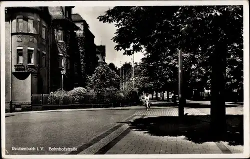 Ak Reichenbach Vogtland, Wohnviertel i. d. Bahnhofstraße
