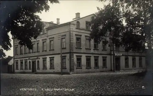 Foto Ak Ventspils Windau Lettland, II. Vacu Pamatskola