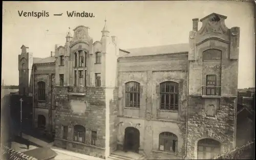 Foto Ak Ventspils Windau Lettland, Gebäude