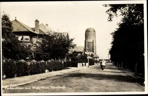 Ak Naaldwijk Südholland, Verburchlaan met Watertoren