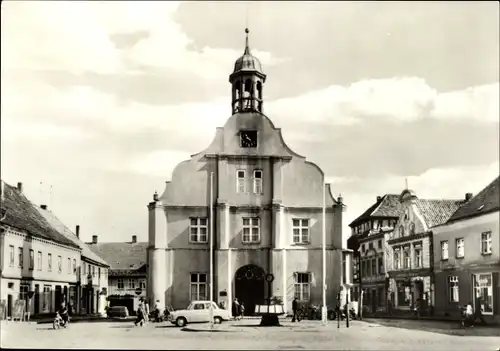 Ak Wolgast in Mecklenburg Vorpommern, Markt mit Rathaus