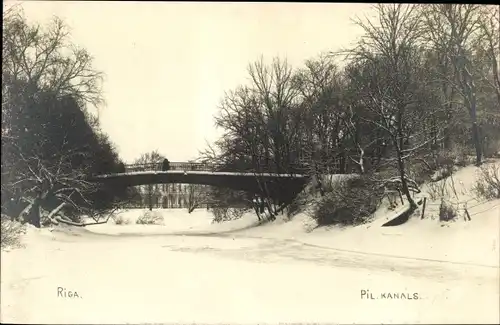 Foto Ak Riga Lettland, Pil Kanals, Brücke, im Winter