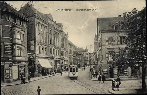 Ak Pforzheim im Schwarzwald, Bleichstraße, Straßenbahn