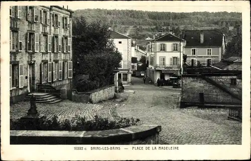 Ak Bains les Bains Vosges, Place de la Madeleine