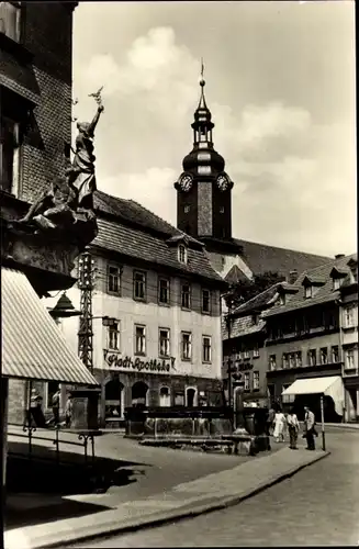 Ak Ilmenau in Thüringen, Straße des Friedens, Stadtapotheke, Statue