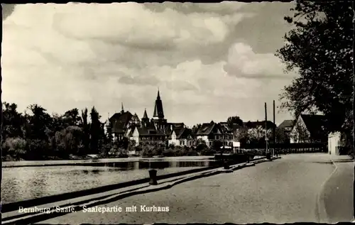 Ak Bernburg an der Saale, Saalepartie mit Kurhaus