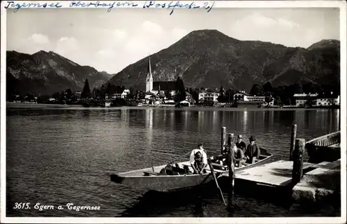 Ak Rottach Egern in Oberbayern, Blick über den Tegernsee, Steg, Ruderboot