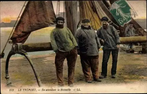 Ak Le Tréport Seine Maritime, En attendant la Bistouille