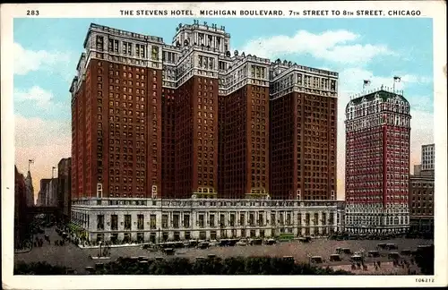 Ak Chicago Illinois USA, Stevens Hotel, Michigan Blvd., 7th Street to 8th Street, Außenansicht