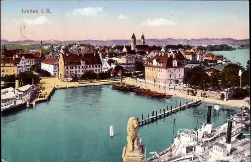 Ak Lindau am Bodensee Schwaben, Vogelschau in den Hafen