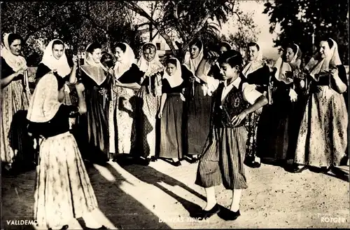 Ak Valldemossa Mallorca, Danzas Tipicas, Tänzer in Trachten