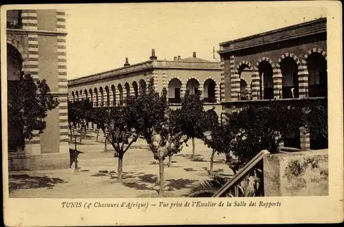 Ak Tunis Tunesien, 4e Chasseurs d'Afrique, Vue prise de l'Escalier de la Salle des Rapports