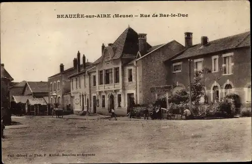 Ak Beauzée sur Aire Beausite Meuse, Rue de Bar le Duc