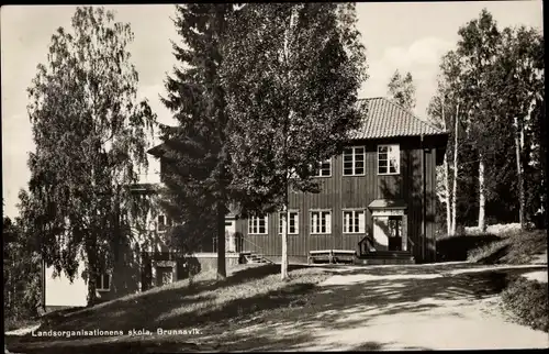 Ak Brunnsvik Schweden, Landsorganisationens skola