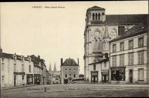 Ak Cholet Maine et Loire, Place Saint Pierre