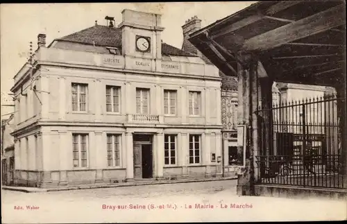 Ak Bray sur Seine Seine et Marne, La Mairie, Le Marche