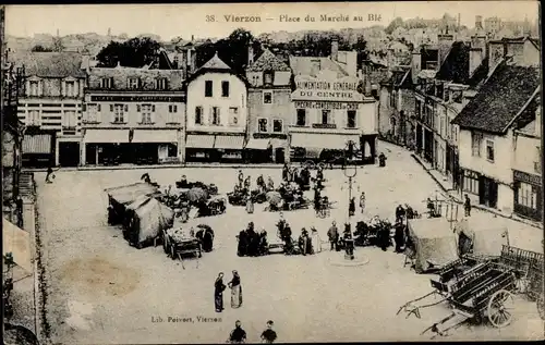 Ak Vierzon Cher, Place du Marché au Blé, Marktplatz