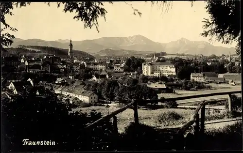 Foto Ak Traunstein in Oberbayern, Gesamtansicht, Durchblick