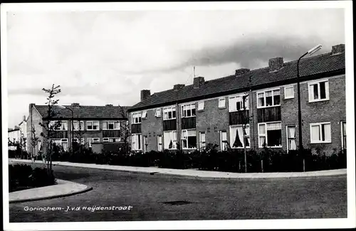 Ak Gorinchem Südholland Niederlande, J.v. d. Heijdenstraat, Straßenpartie