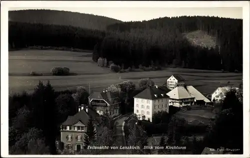 Ak Lenzkirch Baden Württemberg, Ortspartie vom Kirchturm