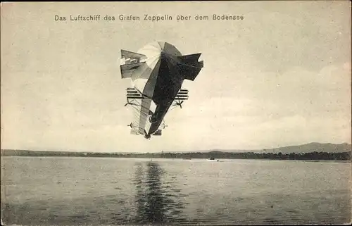 Ak Luftschiff des Grafen Zeppelin über dem Bodensee