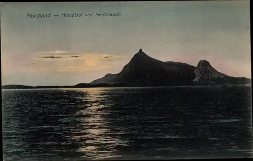 Ak Nordland Norwegen, Midnatsol ved Hestmande, Felsenküste