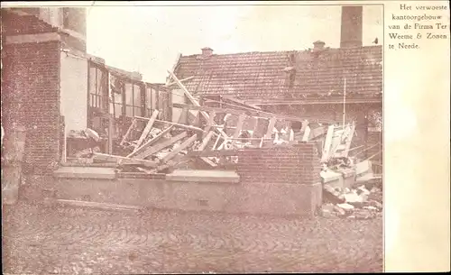 Ak Neede Berkelland Gelderland, Het verwoeste kantoorgebouw van de Firma Ter Weeme & Zonen